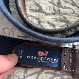 Vineyard vines belt